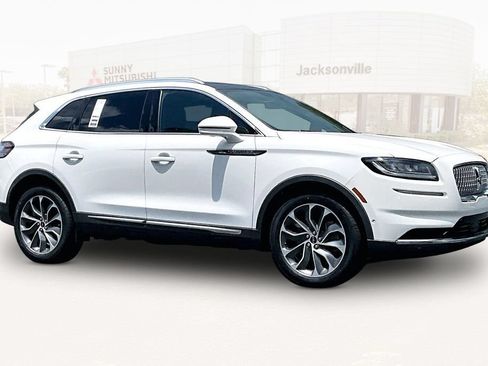 Used 2022 Lincoln Nautilus Reserve w/ Equipment Group 201A AWD/4WD image 3
