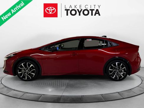 New 2026 Toyota Prius Plug-In Hybrid image 3