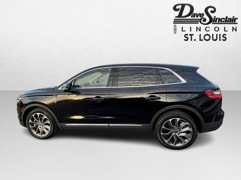 Certified 2022 Lincoln Nautilus Reserve w/ Equipment Group 201A image 8