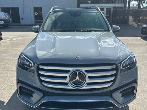 Used 2025 Mercedes-Benz GLS 450 4MATIC image 17