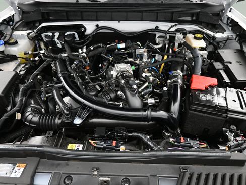 Used 2024 Ford Bronco Wildtrak AWD/4WD image 9
