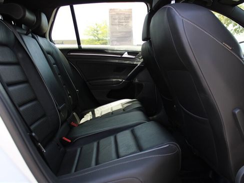 Used 2019 Volkswagen Golf R 4-Door AWD/4WD image 23