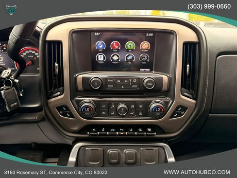Used 2015 GMC Sierra 2500 Denali w/ Duramax Plus Package AWD/4WD image 18