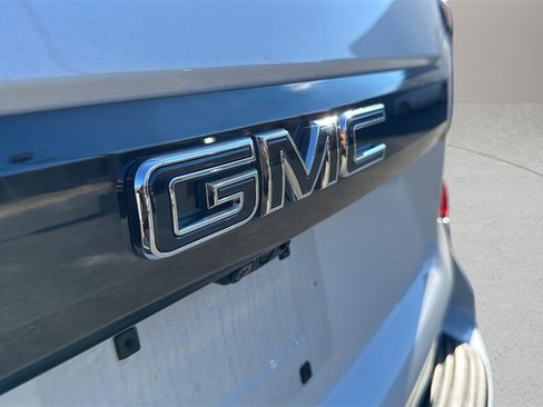 Used 2023 GMC Yukon Denali Ultimate image 10