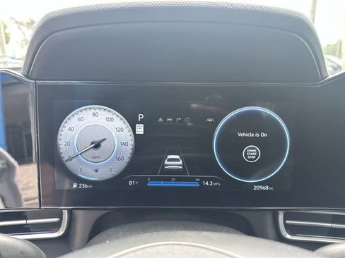 Used 2025 Hyundai Elantra SEL FWD image 26