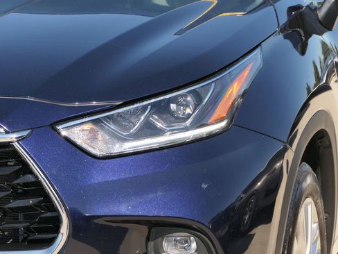 Used 2023 Toyota Highlander Platinum image 8