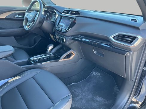 Used 2023 Chevrolet TrailBlazer ACTIV w/ Convenience Package image 36