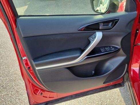 Used 2022 Mitsubishi Eclipse Cross LE AWD/4WD image 16