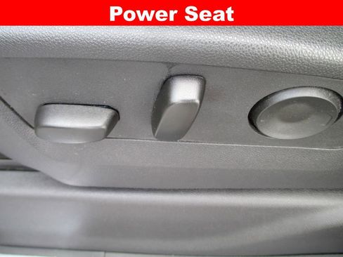 Used 2025 GMC Sierra 1500 SLT w/ SLT Premium Plus Package image 28