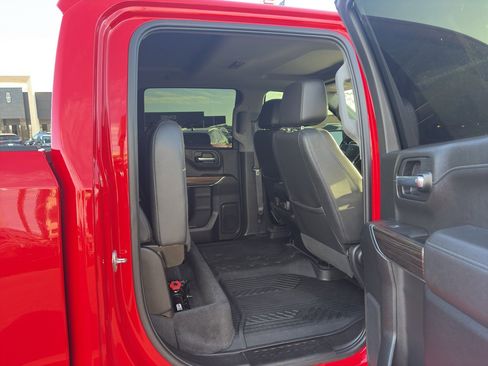 Used 2021 Chevrolet Silverado 1500 LT Trail Boss w/ LT Trail Boss Premium Package AWD/4WD image 17
