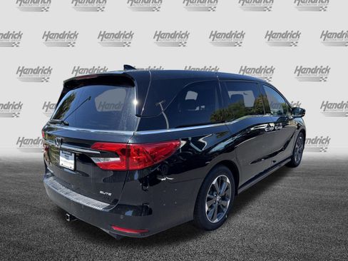 Used 2024 Honda Odyssey Elite image 8