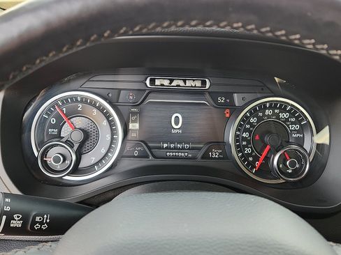 Used 2019 RAM 1500 Big Horn image 16