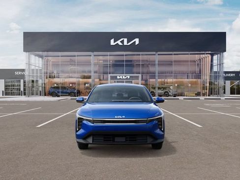 Certified 2025 Kia K4 FWD image 2