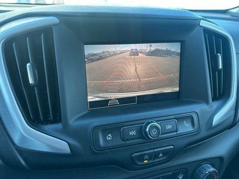 Certified 2024 GMC Terrain SLE image 34