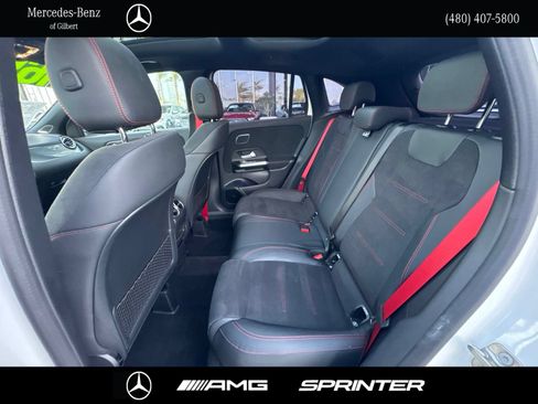 Used 2024 Mercedes-Benz GLA 35 AMG 4MATIC image 21
