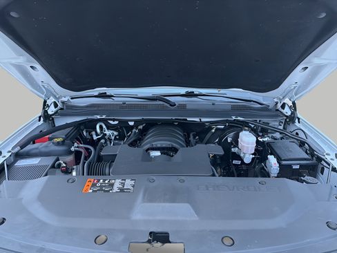 Used 2020 Chevrolet Suburban Premier w/ 6.2L Performance Package image 31