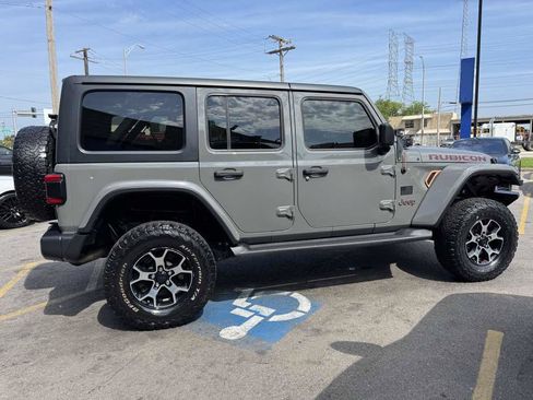 Used 2019 Jeep Wrangler Unlimited Rubicon AWD/4WD image 4