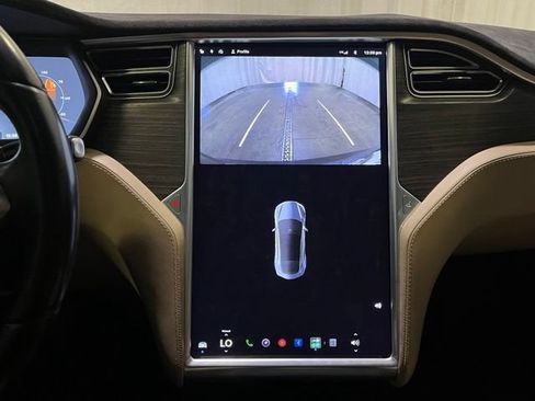 Used 2015 Tesla Model S 70 RWD image 19