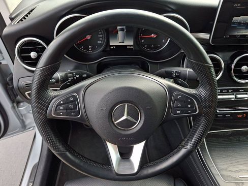 Used 2019 Mercedes-Benz GLC 300 4MATIC image 19