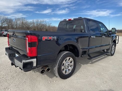 Used 2024 Ford F250 Lariat w/ Chrome Package image 7