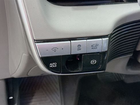 Used 2024 Hyundai Ioniq 5 SEL AWD/4WD image 17