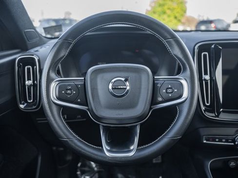 Used 2021 Volvo XC40 P8 Recharge w/ Advanced Package image 26