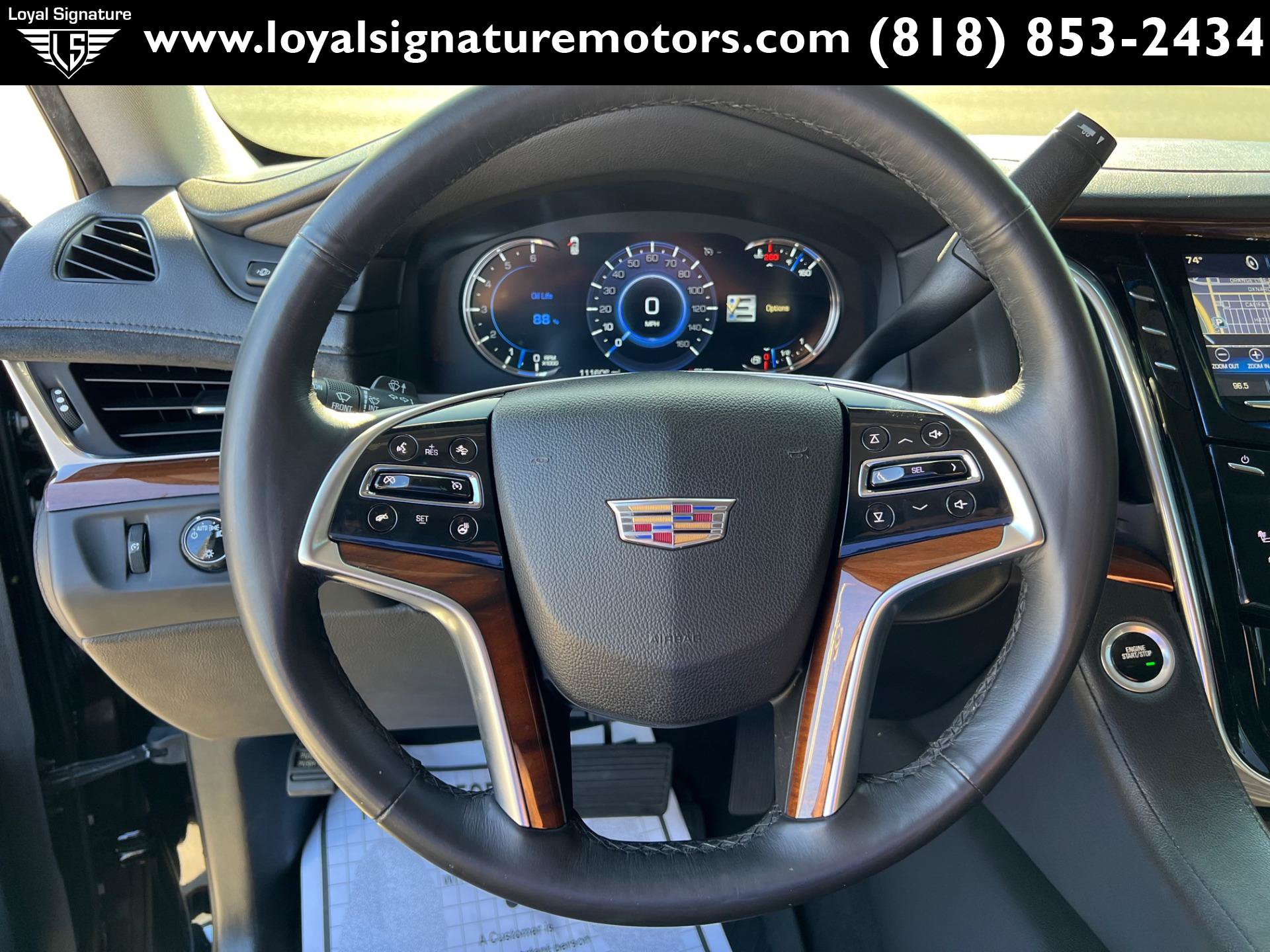 Used 2018 Cadillac Escalade ESV Luxury RWD image 28