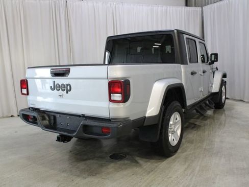 Used 2022 Jeep Gladiator Sport AWD/4WD image 24