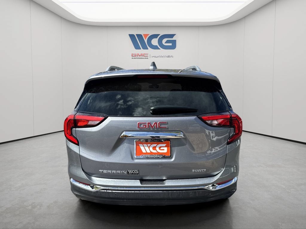 Used 2020 GMC Terrain SLT w/ Preferred Package AWD/4WD image 4