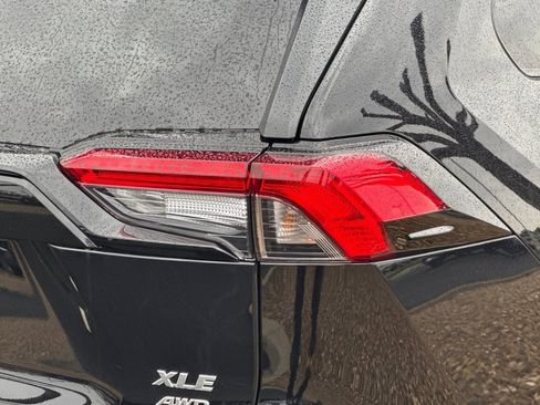 New 2025 Toyota RAV4 XLE Premium image 33