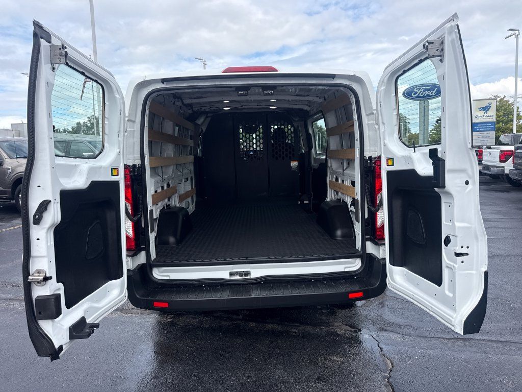 Used 2025 Ford Transit 250 Low Roof w/ Exterior Upgrade Package RWD image 12