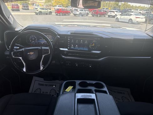 Used 2024 Chevrolet Silverado 2500 LT AWD/4WD image 15