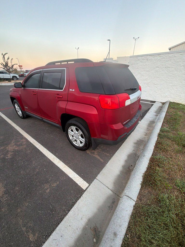 Used 2015 GMC Terrain SLE w/ Convenience Package FWD image 4