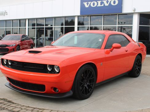 Used 2020 Dodge Challenger R/T Scat Pack RWD image 7