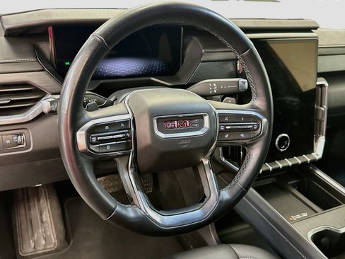 Used 2024 GMC Acadia Elevation AWD/4WD image 18
