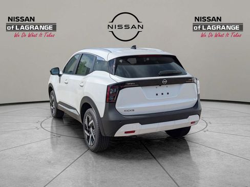 New 2026 Nissan Kicks SV image 7