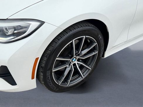 Used 2022 BMW 330i xDrive Sedan w/ Premium Package image 7