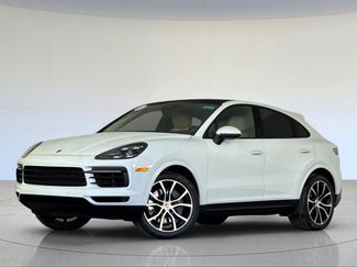 Used 2022 Porsche Cayenne Coupe video 1