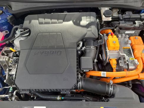 Used 2023 Hyundai Elantra Limited image 17