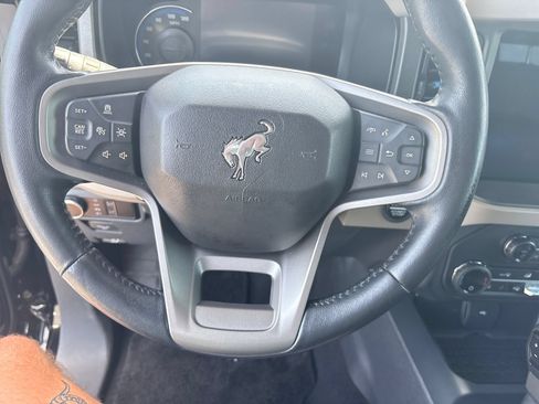 Used 2024 Ford Bronco Wildtrak AWD/4WD image 14