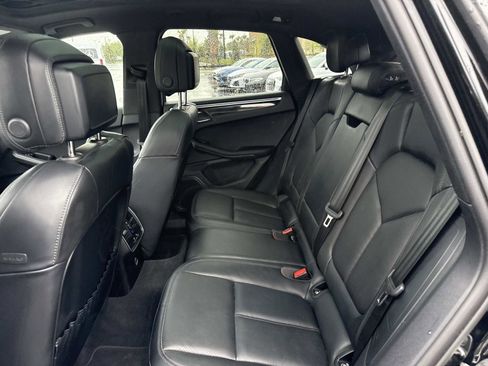 Used 2023 Porsche Macan Turbo AWD/4WD image 16
