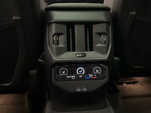 Used 2025 BMW X3 xDrive30i w/ Premium Package image 39