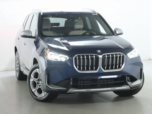 Certified 2023 BMW X1 xDrive28i w/ Convenience Package AWD/4WD image 2