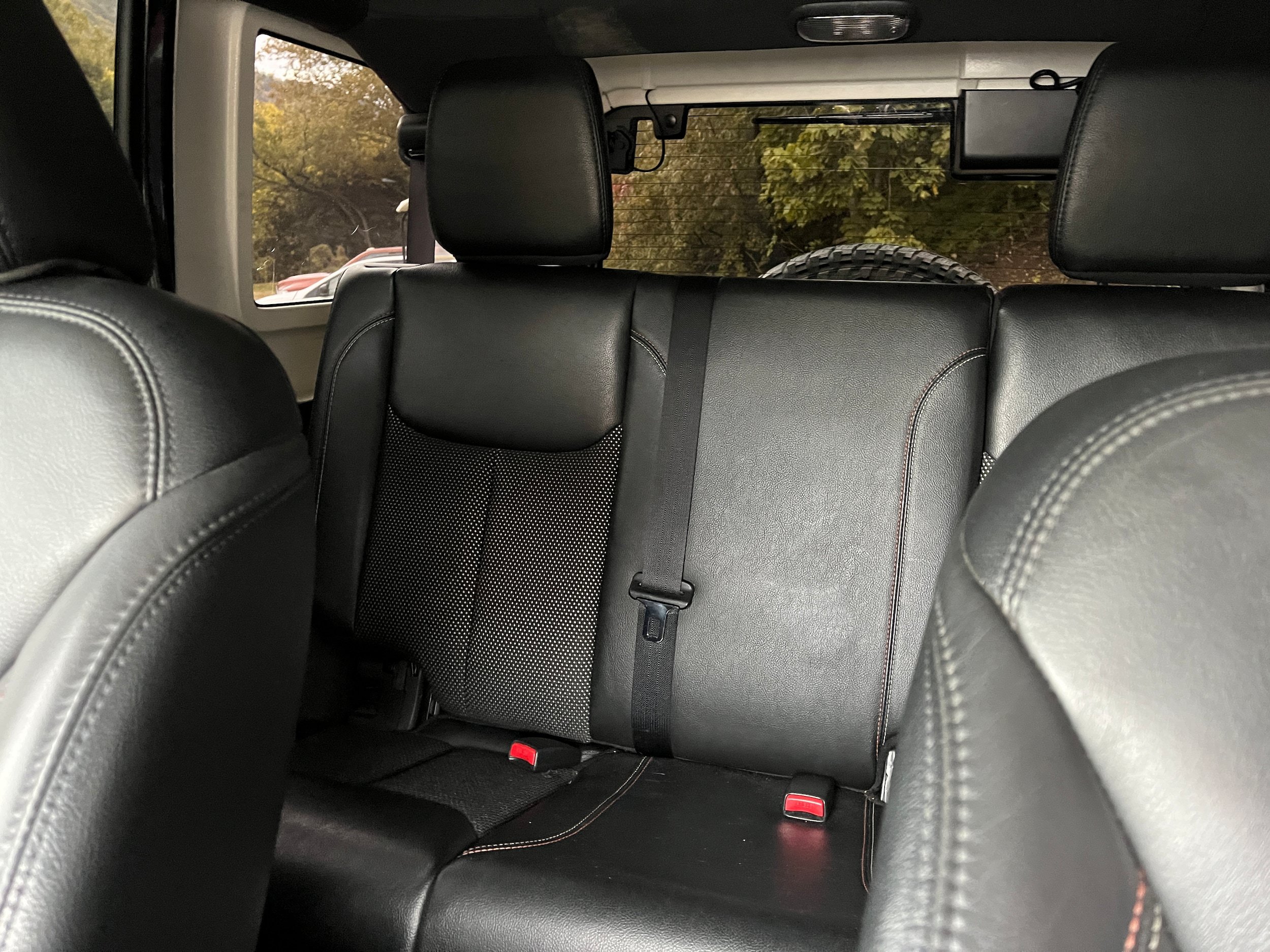 Used 2017 Jeep Wrangler Unlimited Sahara AWD/4WD image 17