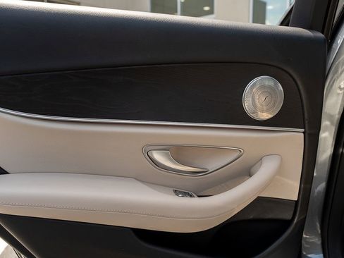 Used 2017 Mercedes-Benz E 300 image 47