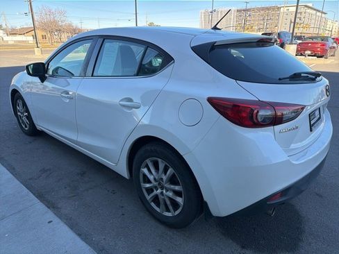Used 2015 MAZDA MAZDA3 i Touring image 4