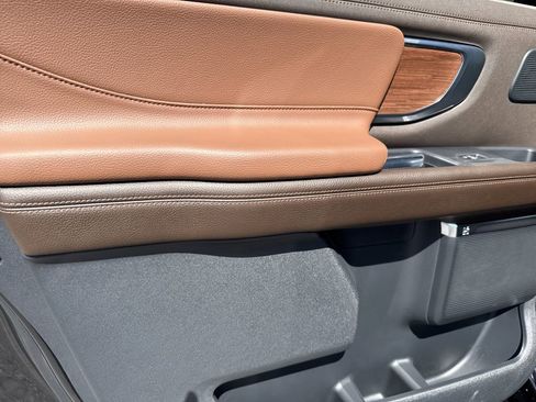 Used 2025 Ford Expedition Max King Ranch image 23