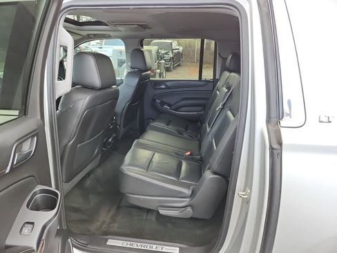 Used 2015 Chevrolet Suburban LT w/ Luxury Package image 26
