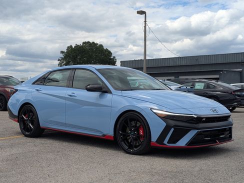 Used 2026 Hyundai Elantra N FWD image 2