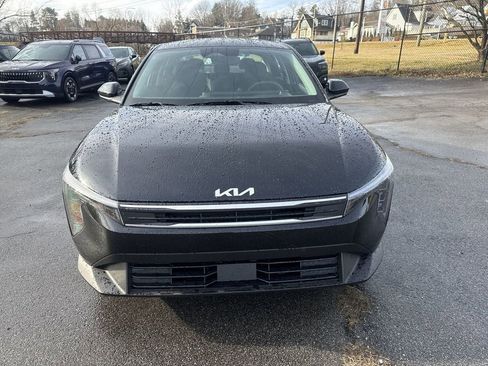 New 2026 Kia K4 LXS image 2